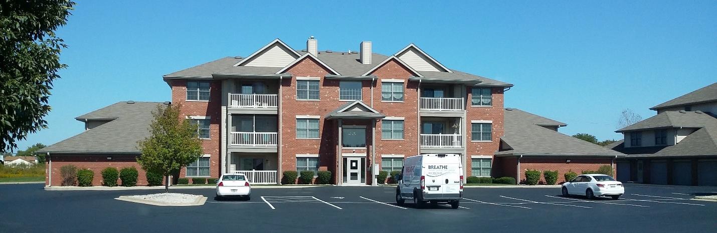 Apartment Building in Frankfort Square